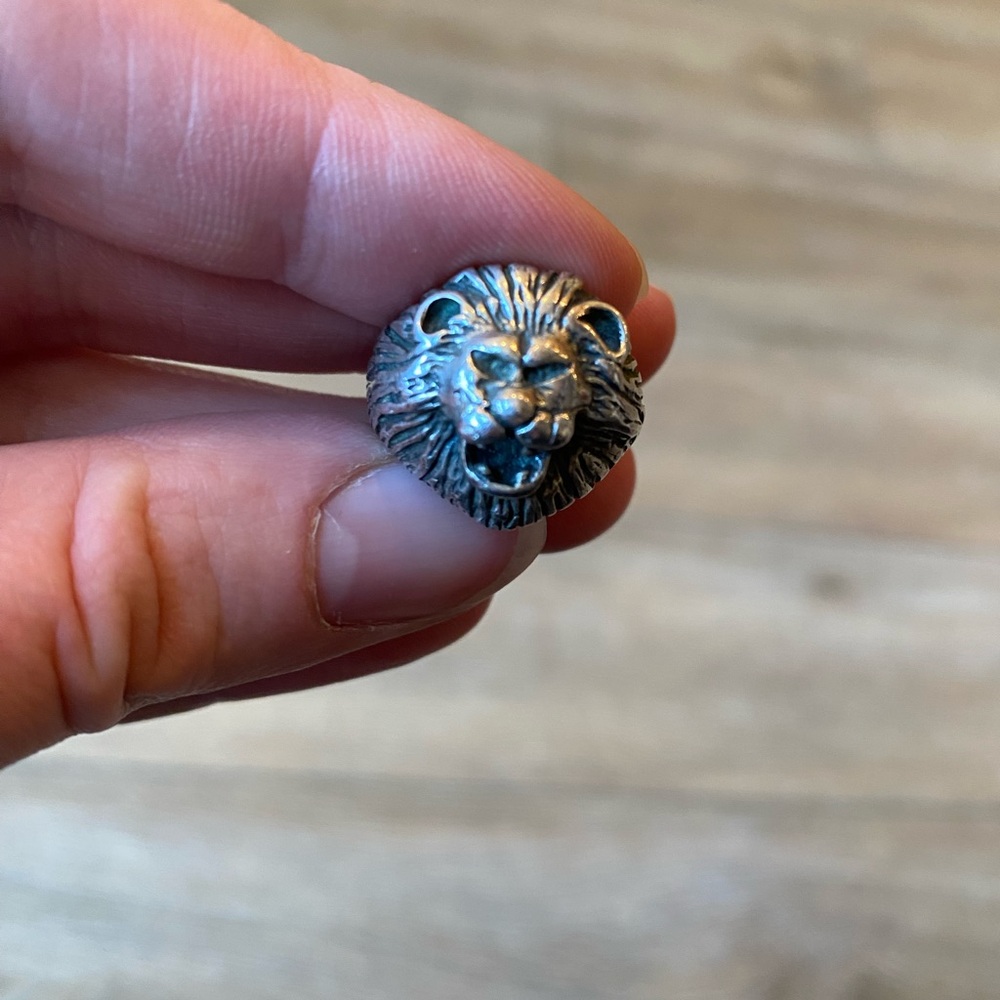 Lion ring - Picture 2 of 5